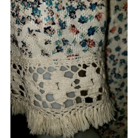 HIP Boho Top Womens L Crochet Fringe Trim Off Shoulder Sheer Floral Blouse - Picture 6 of 12